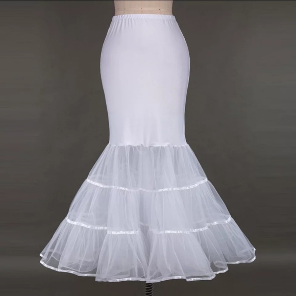 trumpet crinoline